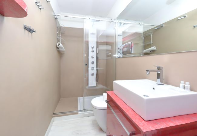 Villa a Desenzano del Garda - Desenzanoloft Villa Meraviglia sul lago Villa a Desenzano del Garda - Desenzanoloft Villa Meraviglia sul lago