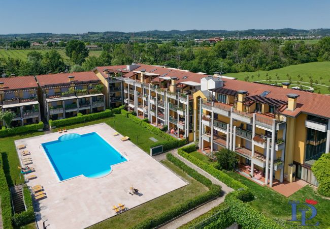 Appartamento a Desenzano del Garda - DesenzanoLoft Paradise Lake View Appartamento a Desenzano del Garda - DesenzanoLoft Paradise Lake View