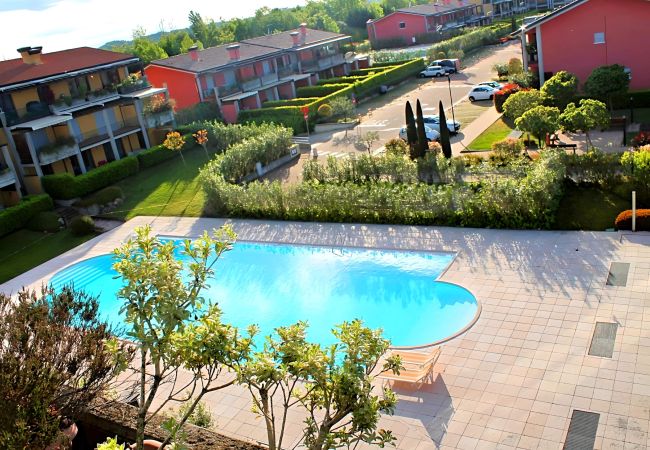 Appartamento a Desenzano del Garda - DesenzanoLoft Paradise Lake View Appartamento a Desenzano del Garda - DesenzanoLoft Paradise Lake View