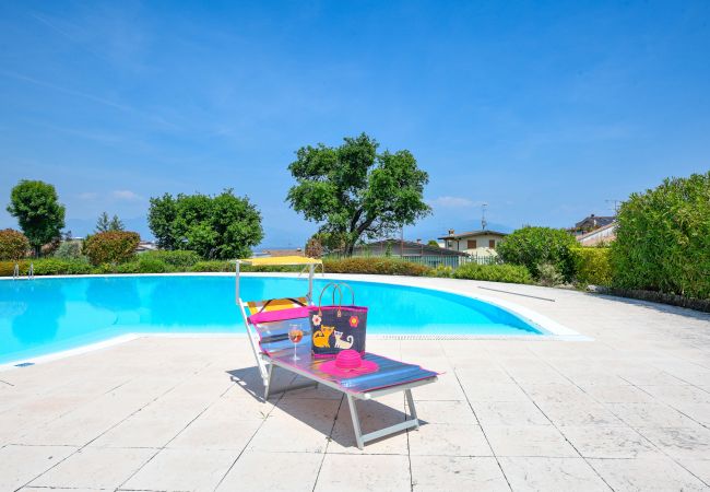 Appartamento a Desenzano del Garda - DesenzanoLoft Paradise Lake View Appartamento a Desenzano del Garda - DesenzanoLoft Paradise Lake View