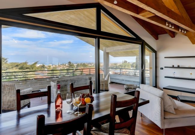 Appartamento a Desenzano del Garda - DesenzanoLoft Paradise Lake View Appartamento a Desenzano del Garda - DesenzanoLoft Paradise Lake View