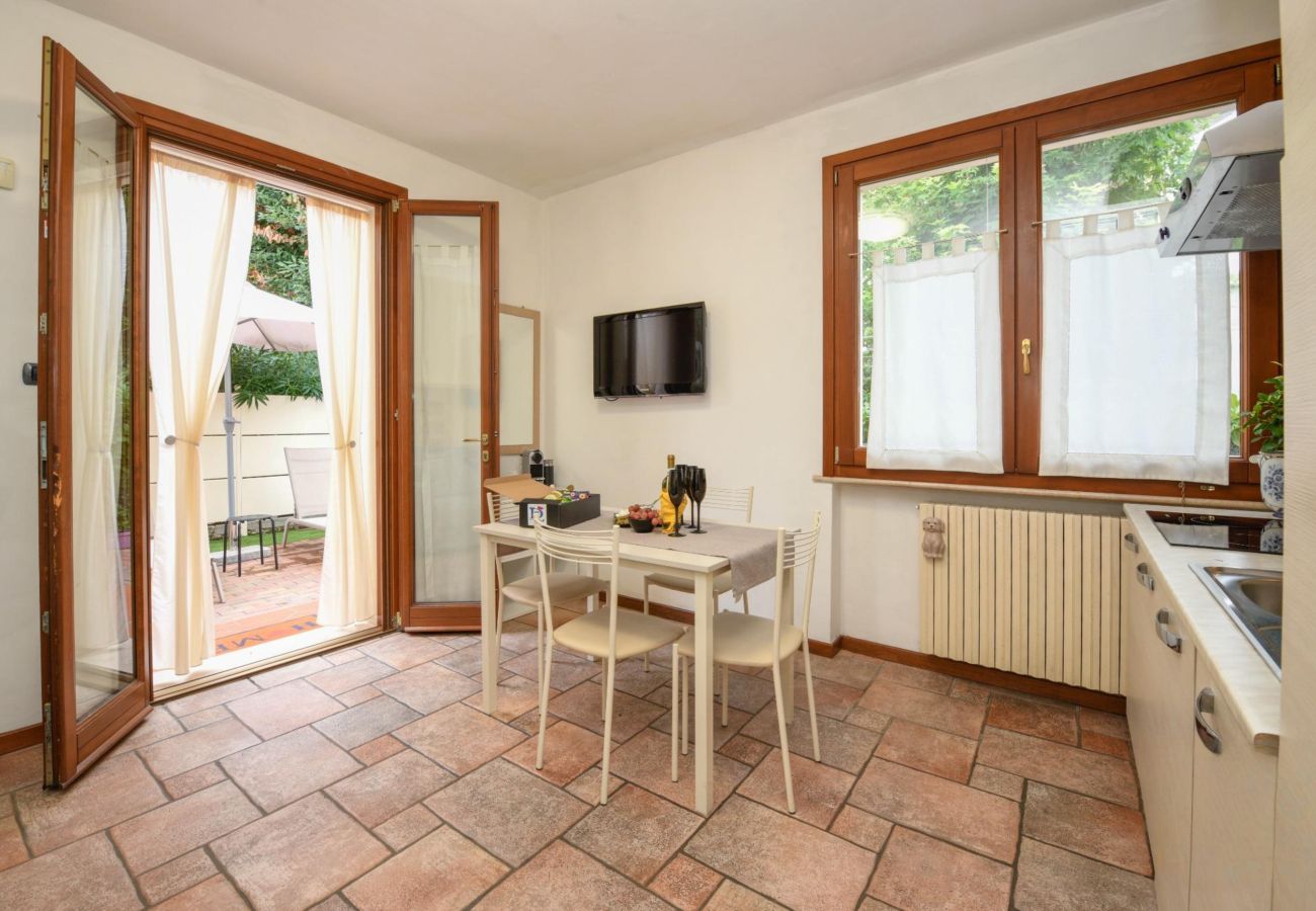 Appartamento a Desenzano del Garda - Desenzanoloft Garden and Pool