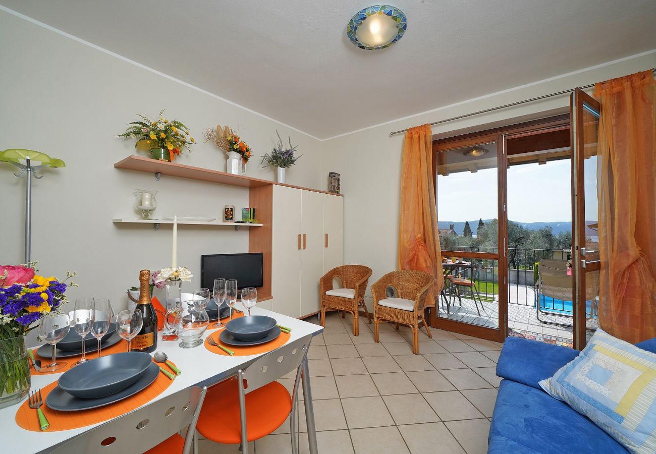 Appartamento a Toscolano-Maderno - Marsina: piccolo ma confortevole 