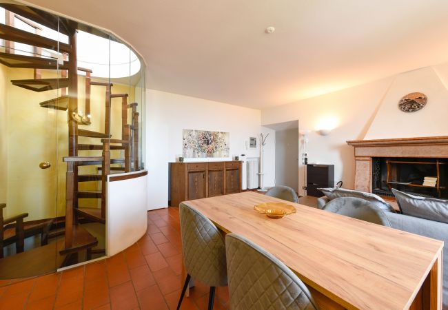 Villa a Soiano del Lago - Rustico Belvedere - Soiano del lago Villa a Soiano del Lago - Rustico Belvedere - Soiano del lago