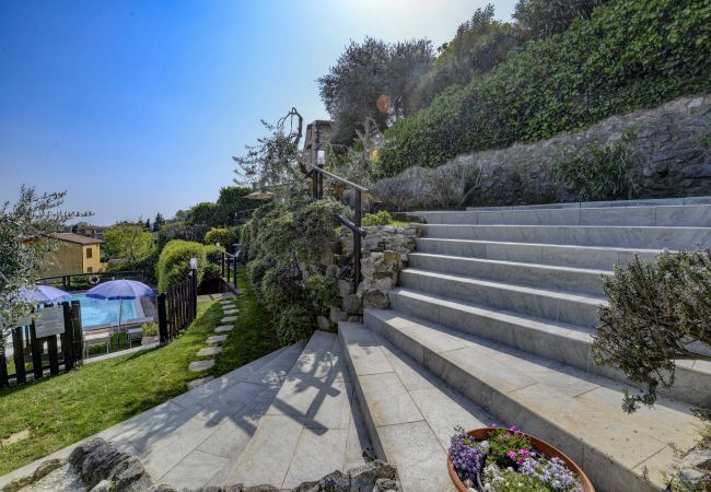 Villa a Soiano del Lago - Rustico Belvedere - Soiano del lago Villa a Soiano del Lago - Rustico Belvedere - Soiano del lago