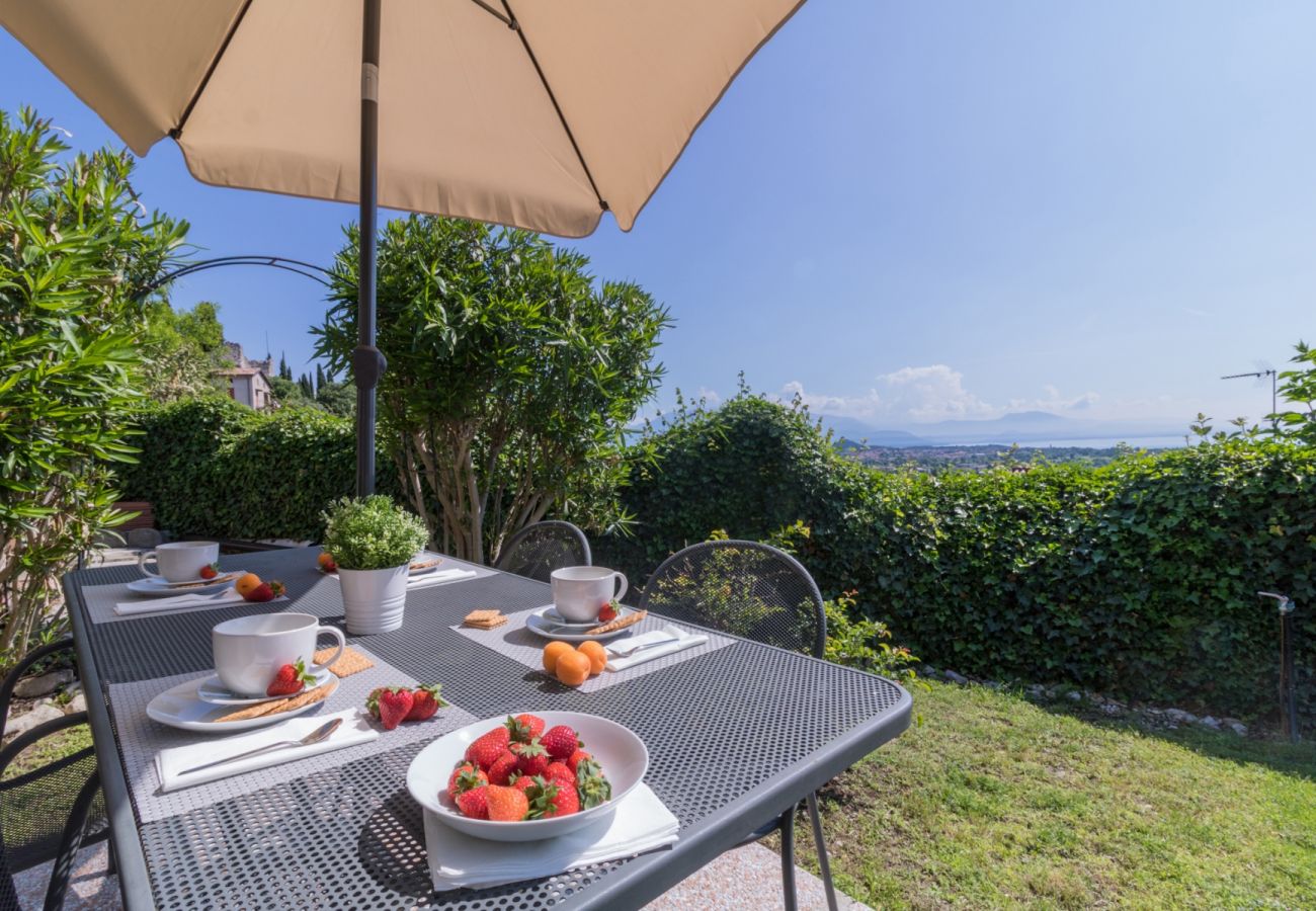 Villa a Soiano del Lago - Rustico Belvedere - Soiano del lago