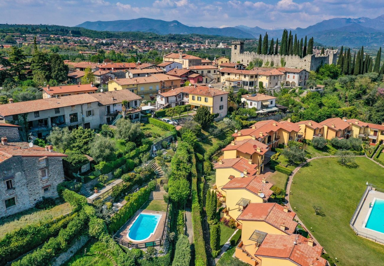 Villa a Soiano del Lago - Rustico Belvedere - Soiano del lago