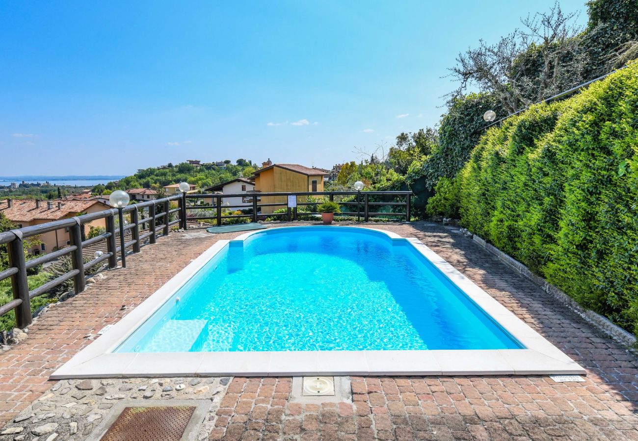Villa a Soiano del Lago - Rustico Belvedere - Soiano del lago
