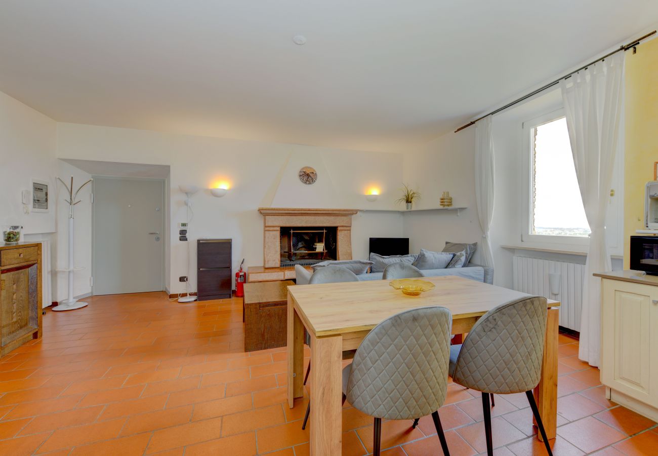 Villa a Soiano del Lago - Rustico Belvedere - Soiano del lago