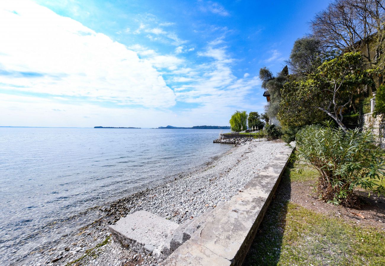 Villa a Gardone Riviera - Villa Magnolia a Lago - con giardino fronte lago Gardone Riviera