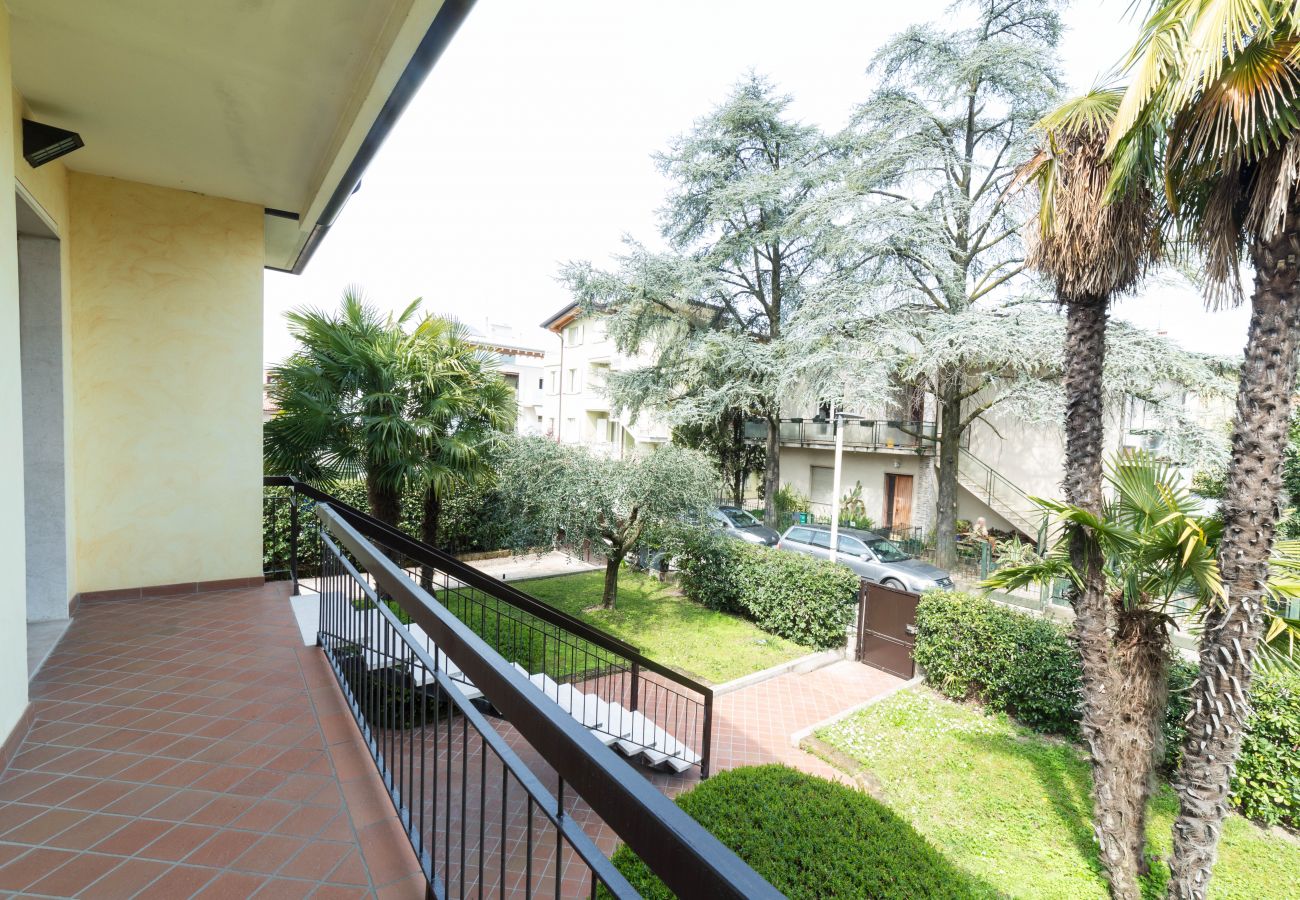 Villa a Desenzano del Garda - Desenzanoloft Villa Palm Garda Beach