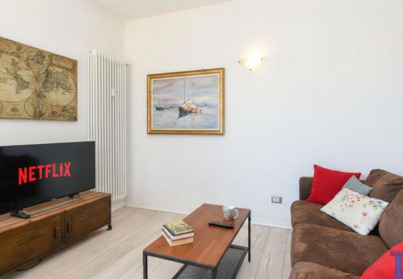 Appartamento a Desenzano del Garda - Desenzanoloft La Finestra sul Lago 