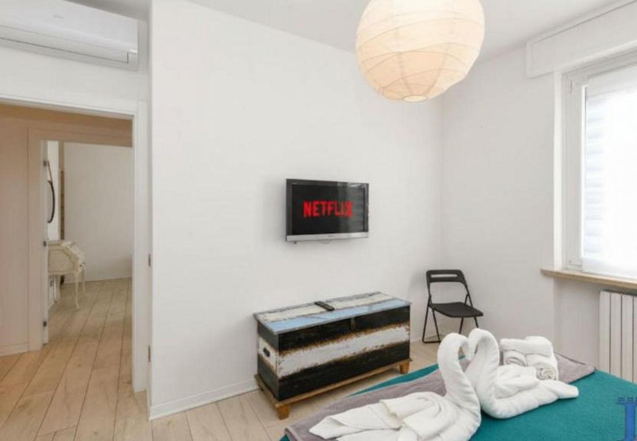 Appartamento a Desenzano del Garda - Desenzanoloft La Finestra sul Lago 