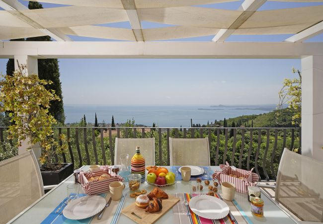  a Toscolano-Maderno - Cà Rossa - Orchidea con vista mozzafiato
