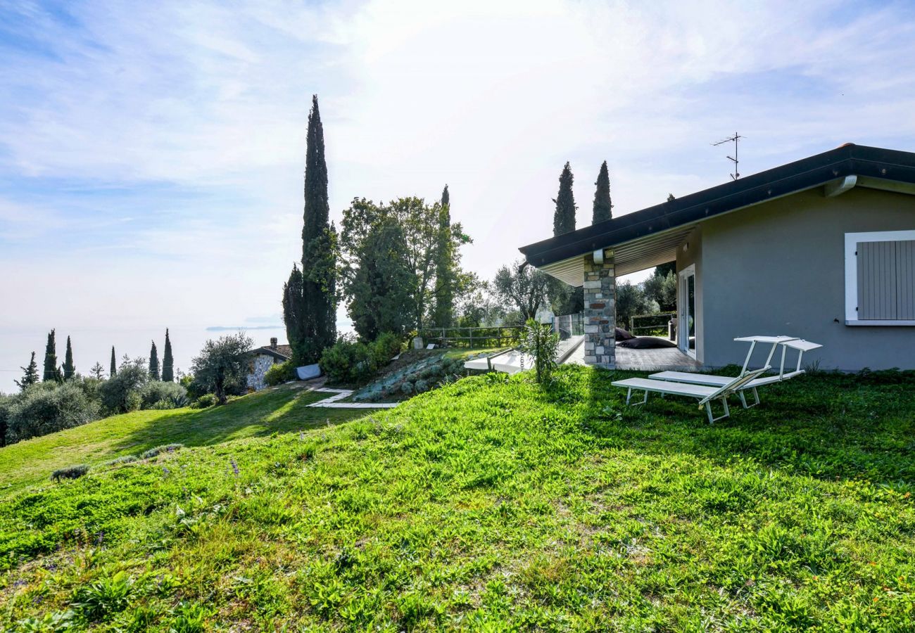 Appartamento a Toscolano-Maderno - Cà Bianca sopra: immersi nella natura con vista mozzafiato 