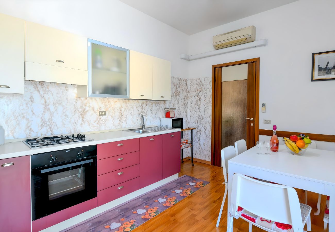 Appartamento a Desenzano del Garda - Desenzanoloft Il Girasole del Lago