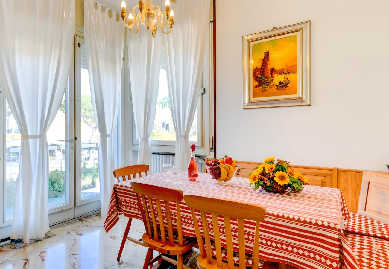 Appartamento a Desenzano del Garda - Desenzanoloft Il Girasole del Lago