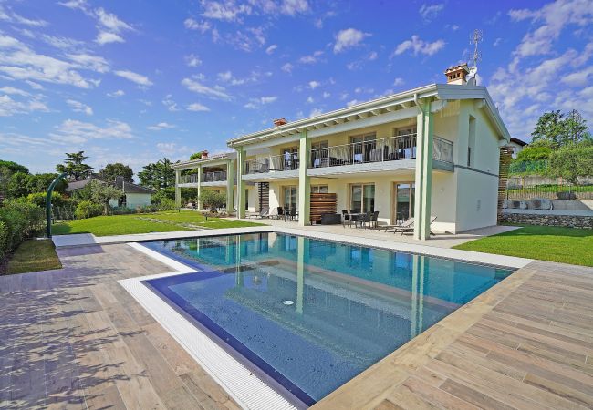 Casa a schiera a Manerba del Garda - Gardaliva1: in residence con piscina e vista lago vicino alla spiaggia