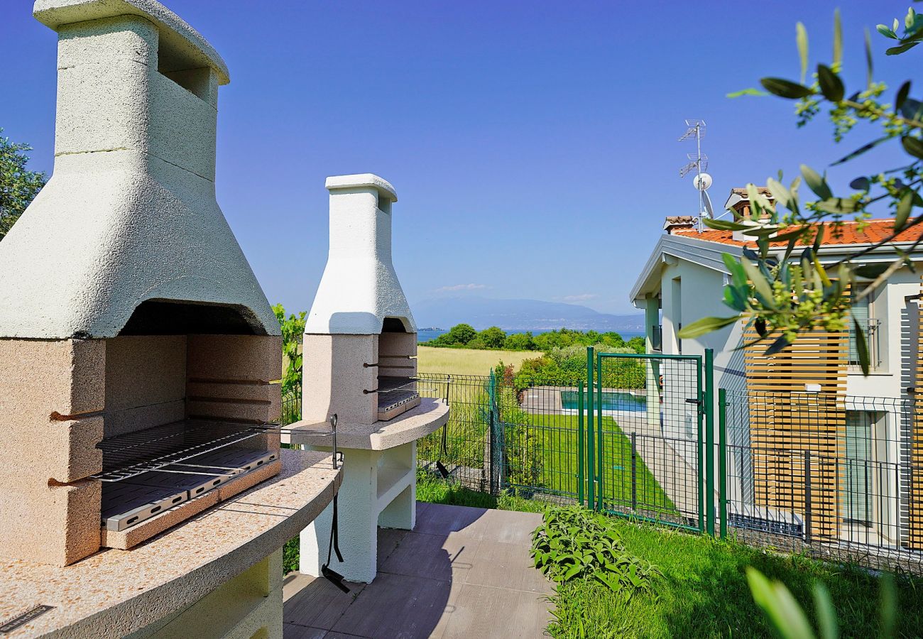Casa a schiera a Manerba del Garda - Gardaliva1: in residence con piscina e vista lago vicino alla spiaggia
