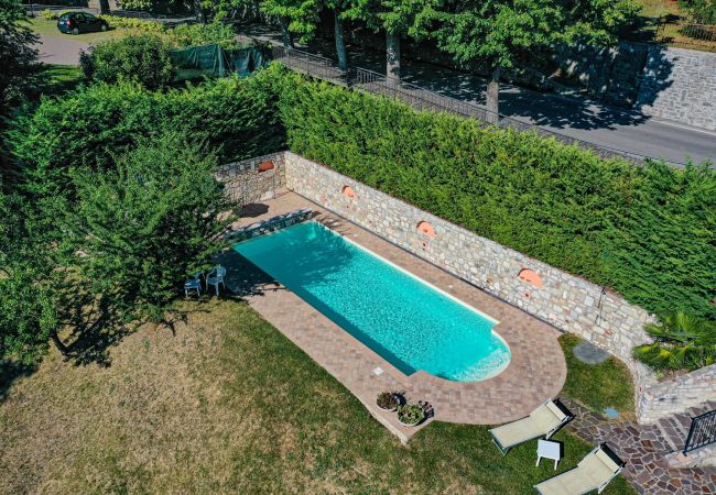 Casa a Tignale - Malga Mary: nel verde con piscina solo per voi ed i proprietari