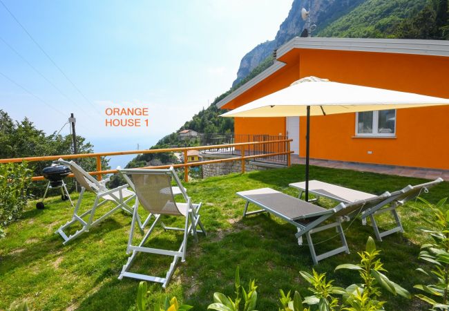 Appartamento a Tignale - Orange House con meravigliosa vista lago
