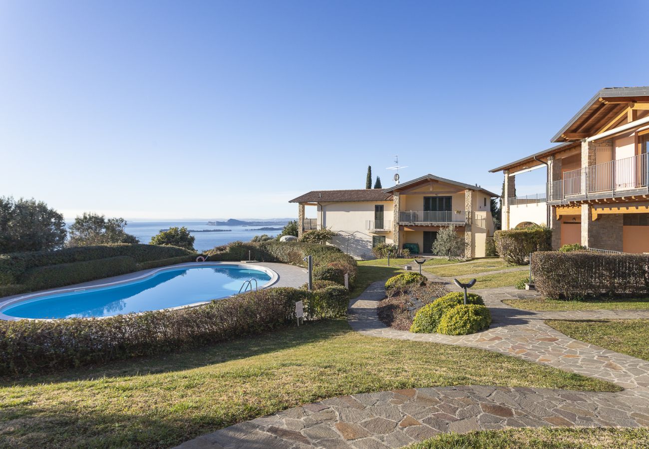 Appartamento a Toscolano-Maderno - Happiness: con piscina e vista lago