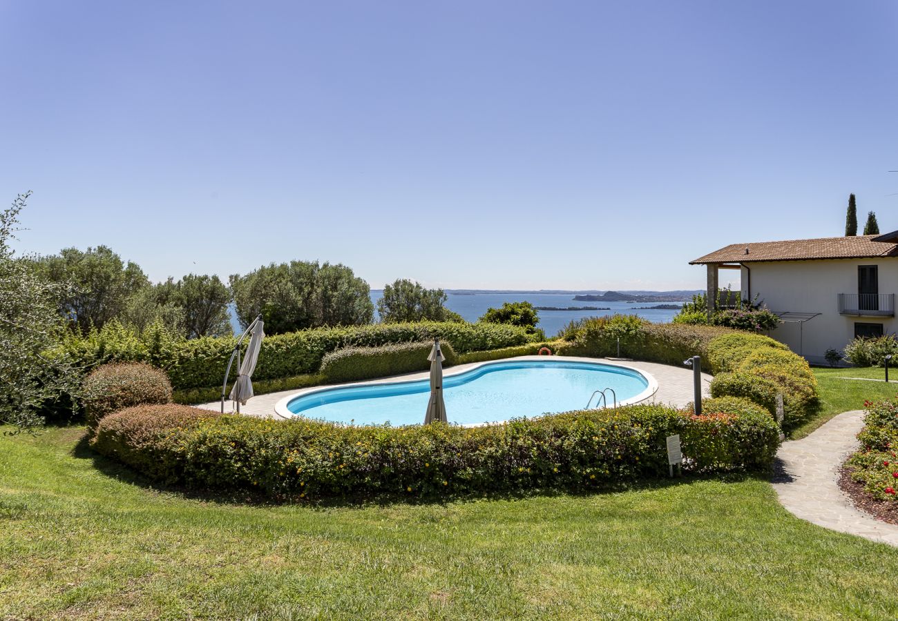 Appartamento a Toscolano-Maderno - Happiness: con piscina e vista lago