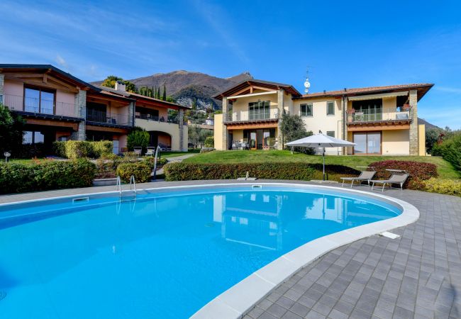 Appartamento a Toscolano-Maderno - 7 Sunshine: con vista lago e piscina