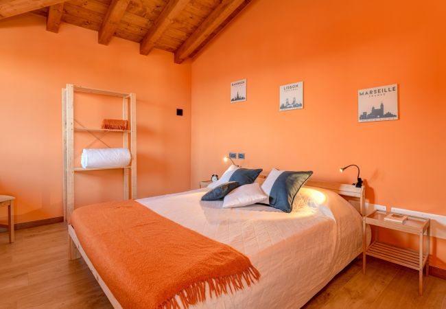 Villa a Polpenazze del Garda - Villa Sinfonia: con tre camere da letto e vista lago