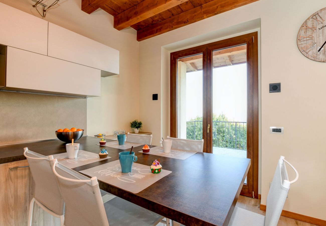 Villa a Polpenazze del Garda - Villa Sinfonia: con tre camere da letto e vista lago