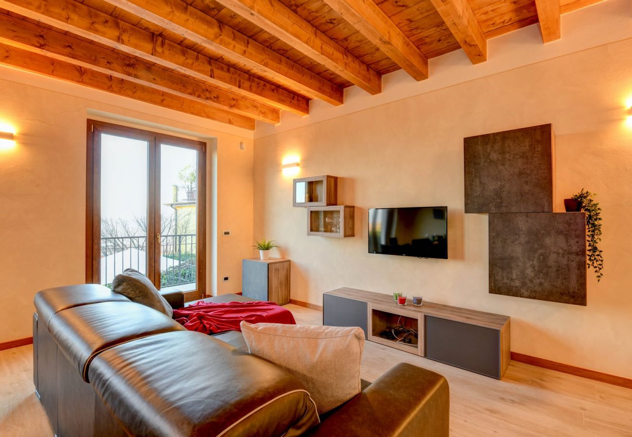 Villa a Polpenazze del Garda - Villa Sinfonia: con tre camere da letto e vista lago