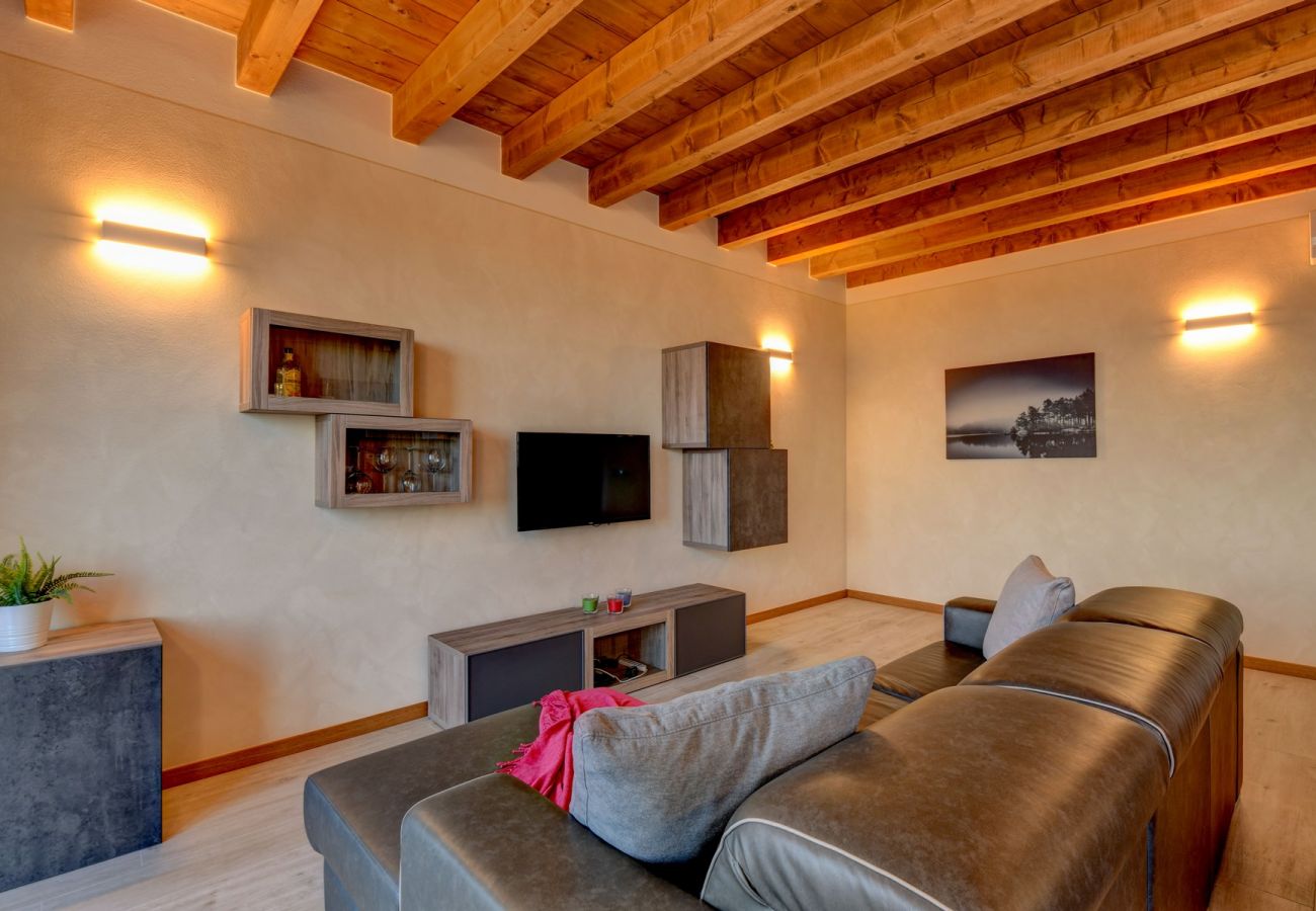 Villa a Polpenazze del Garda - Villa Sinfonia: con tre camere da letto e vista lago