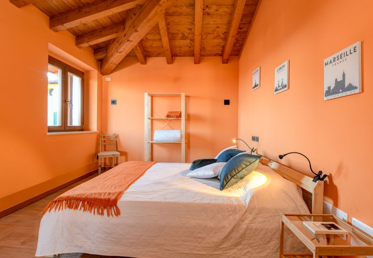 Villa a Polpenazze del Garda - Villa Sinfonia: con tre camere da letto e vista lago