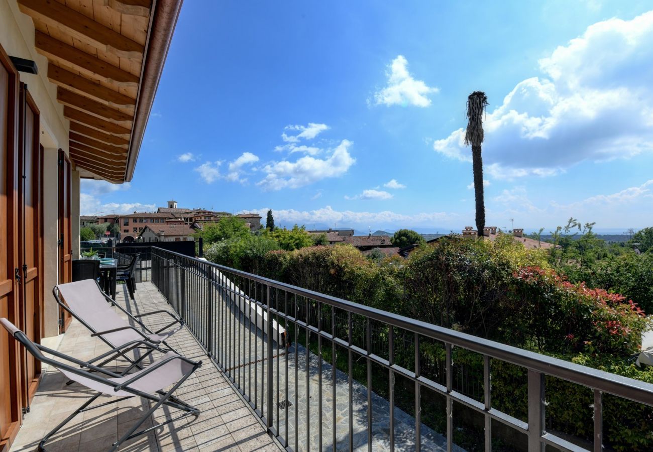 Villa a Polpenazze del Garda - Villa Sinfonia: con tre camere da letto e vista lago