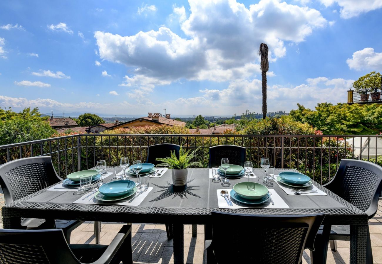 Villa a Polpenazze del Garda - Villa Sinfonia: con tre camere da letto e vista lago