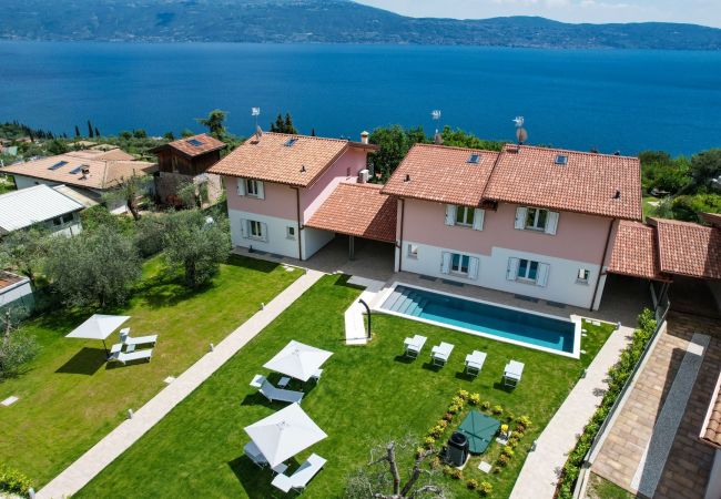 Villa a Toscolano-Maderno - Le Casette - Gargnà con piscina e vista lago