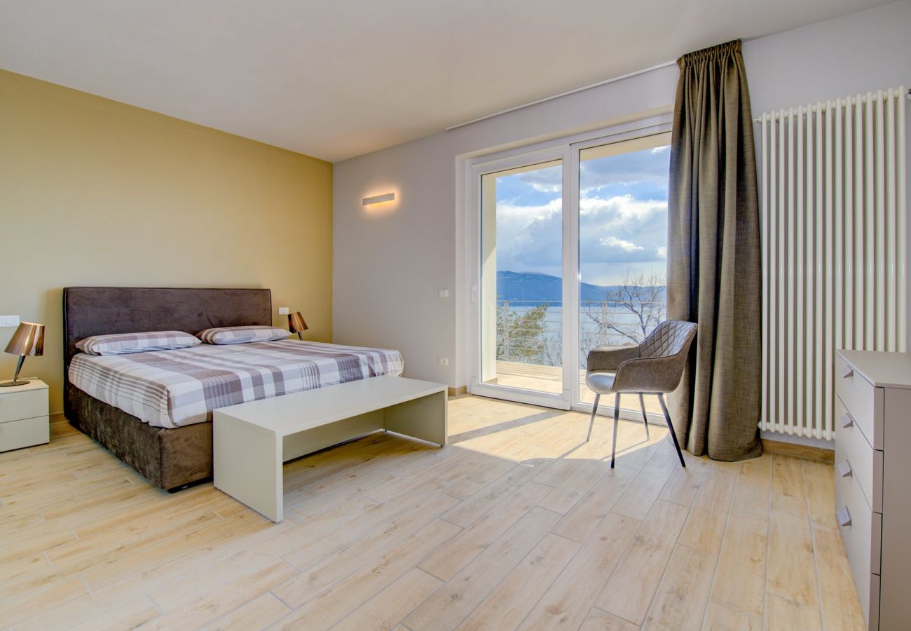 Villa a Toscolano-Maderno - Le Casette - Gargnà con piscina e vista lago