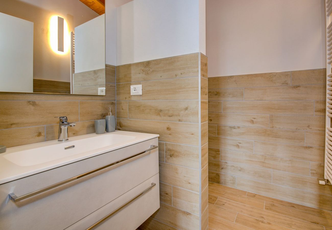 Villa a Toscolano-Maderno - Le Casette - Gargnà con piscina e vista lago