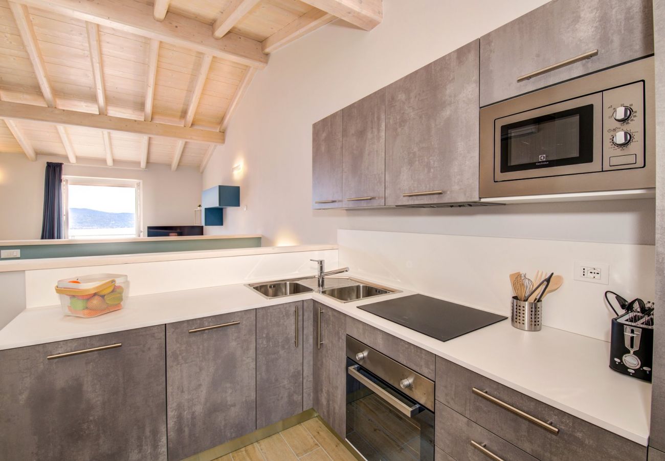 Villa a Toscolano-Maderno - Le Casette - Leccino con vista lago, piscina e jacuzzi