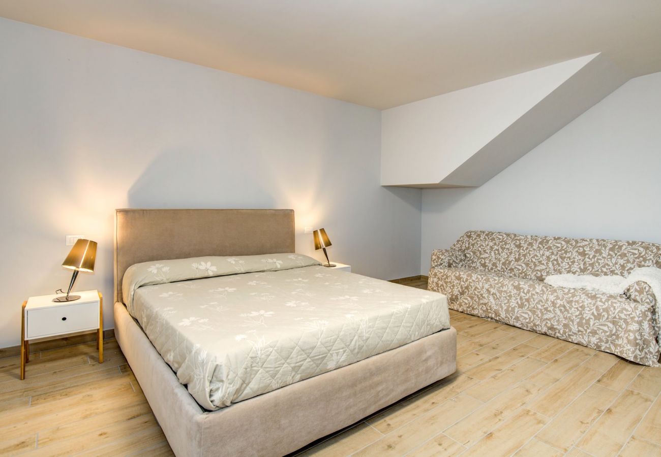 Villa a Toscolano-Maderno - Le Casette - Leccino con vista lago, piscina e jacuzzi