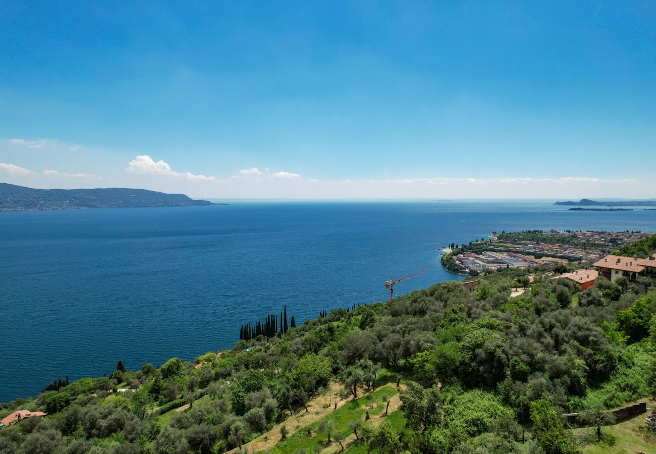 Villa a Toscolano-Maderno - Le Casette - Leccino con vista lago, piscina e jacuzzi
