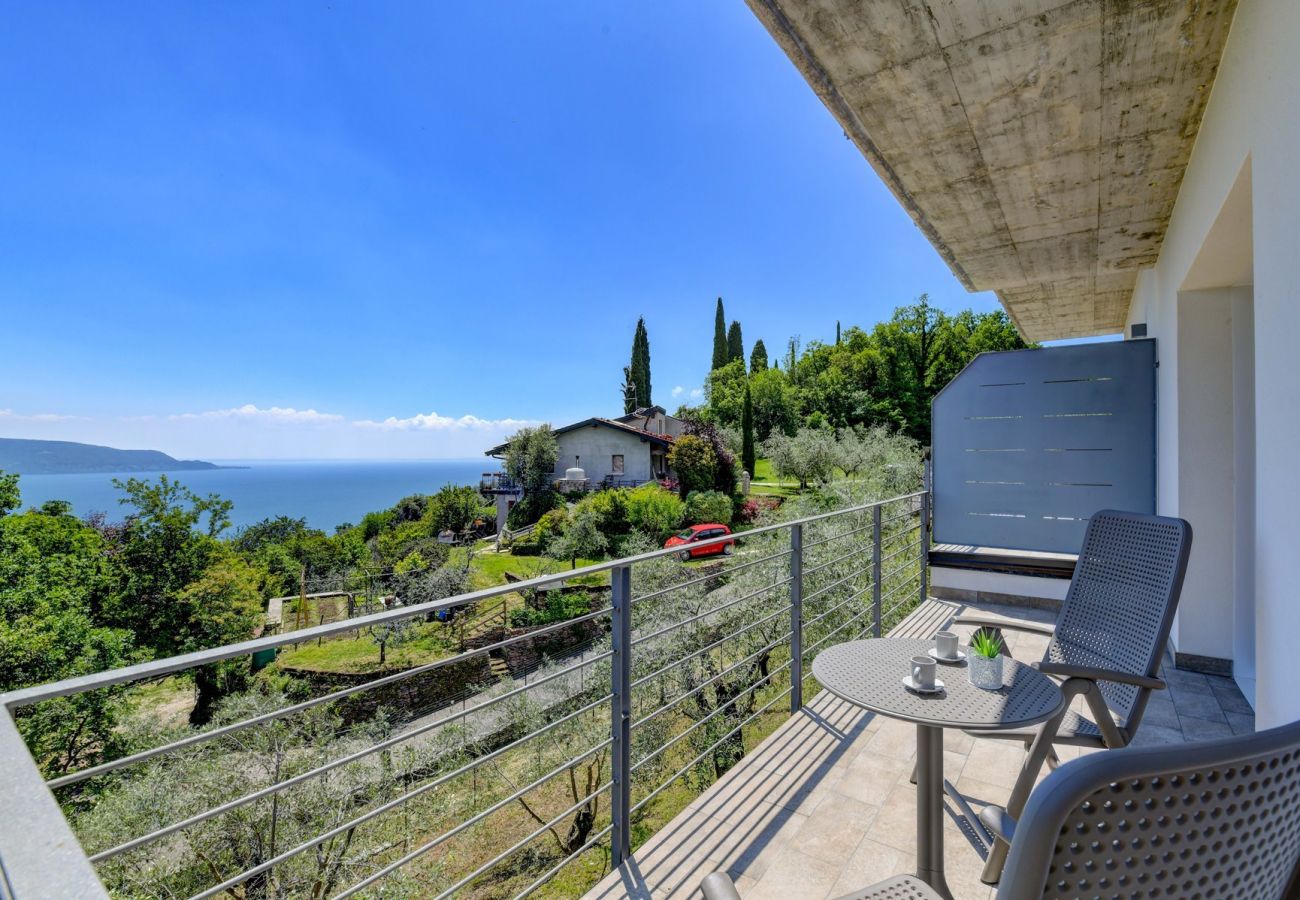 Villa a Toscolano-Maderno - Le Casette - Leccino con vista lago, piscina e jacuzzi