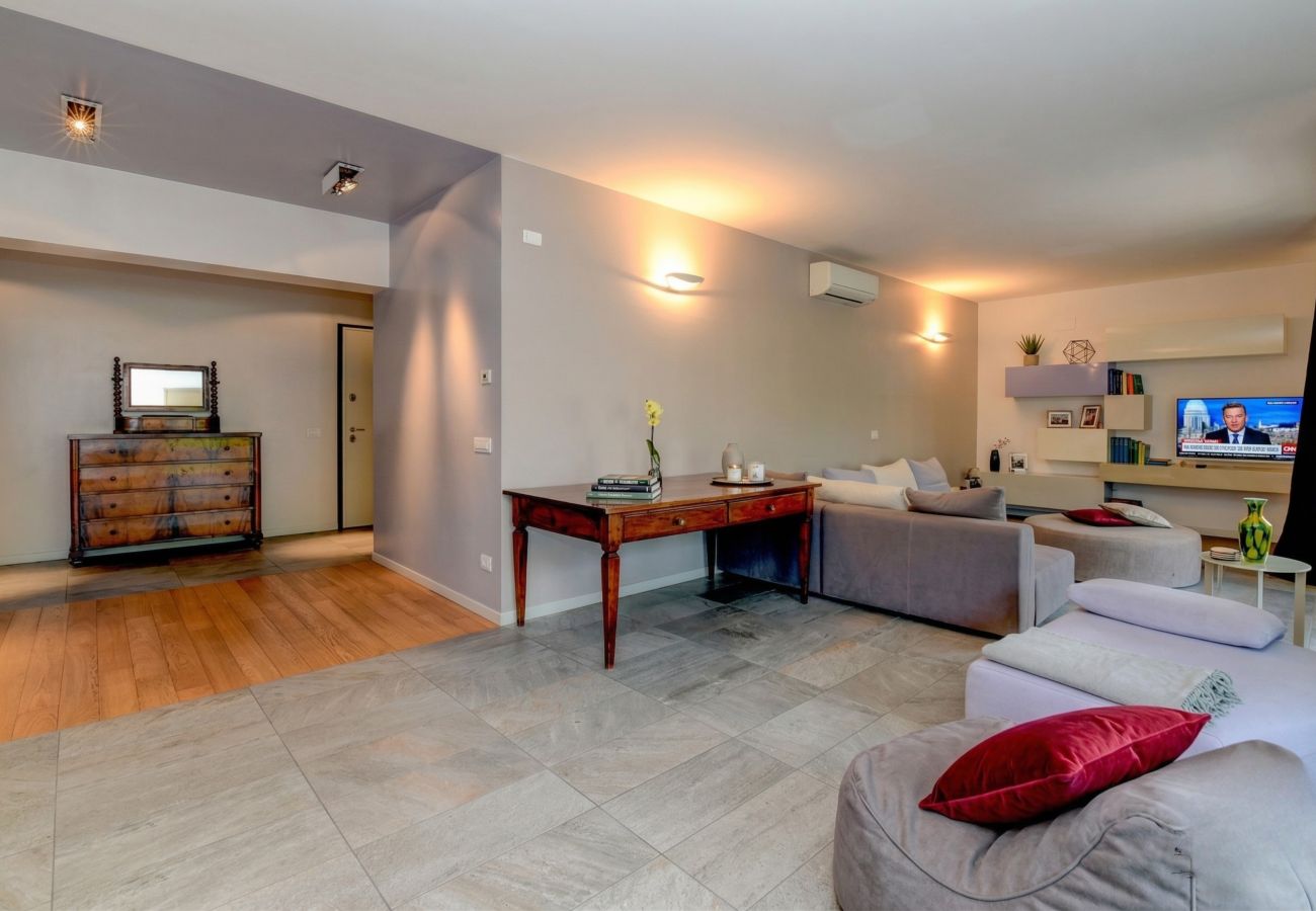 Appartamento a Desenzano del Garda - Desenzanoloft Oscar Luxury Suite