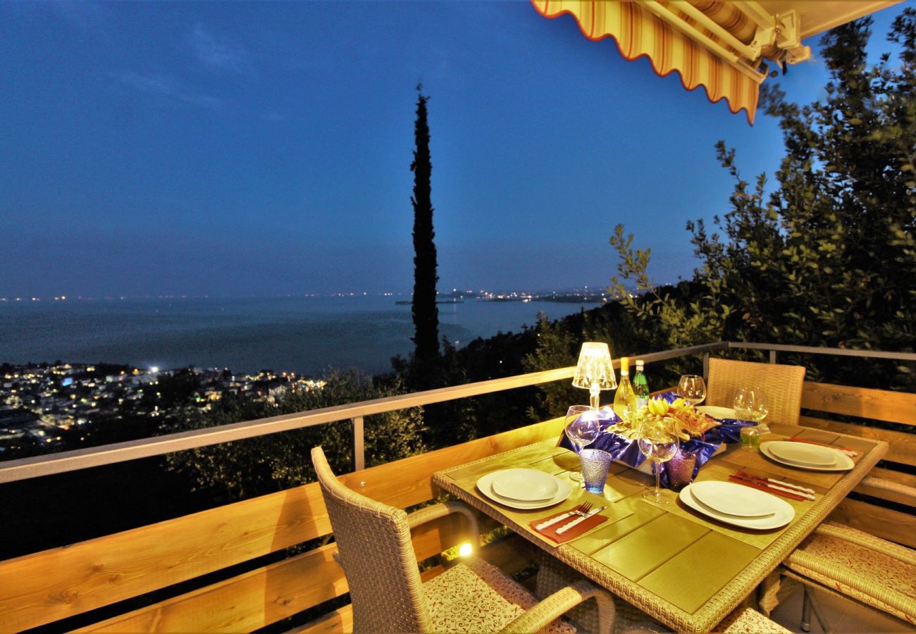 Appartamento a Toscolano-Maderno - Oriolo: con vista fantastica sul lago di Garda