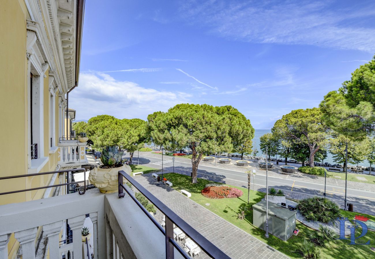 Appartamento a Desenzano del Garda - DesenzanoLoft : palazzo Visconti 