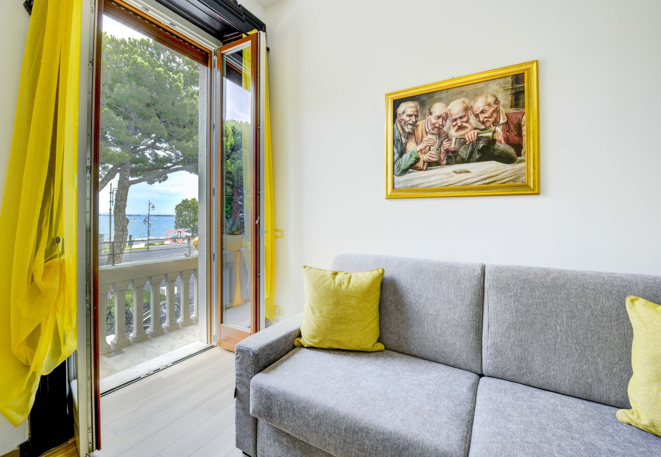 Appartamento a Desenzano del Garda - Desenzanoloft Palazzo Visconti-Collo Lungo Giallo