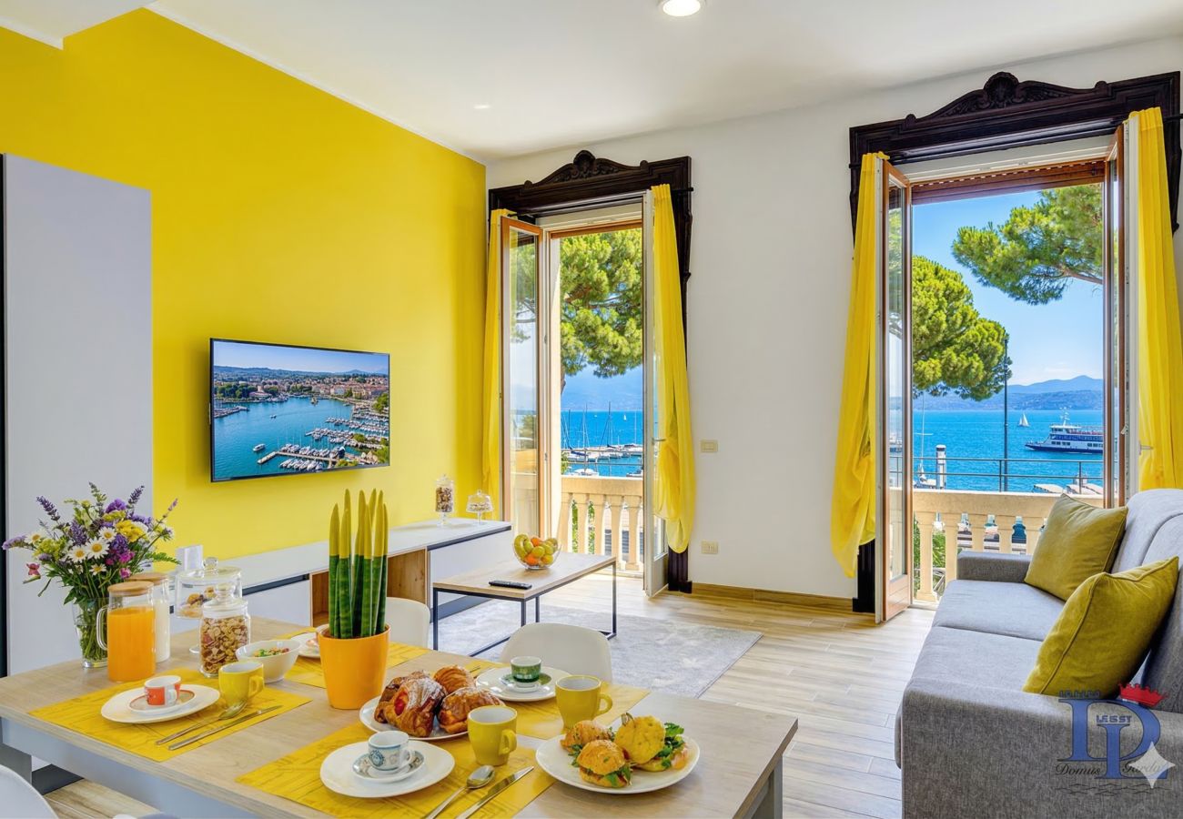 Appartamento a Desenzano del Garda - Desenzanoloft Palazzo Visconti-Collo Lungo Giallo
