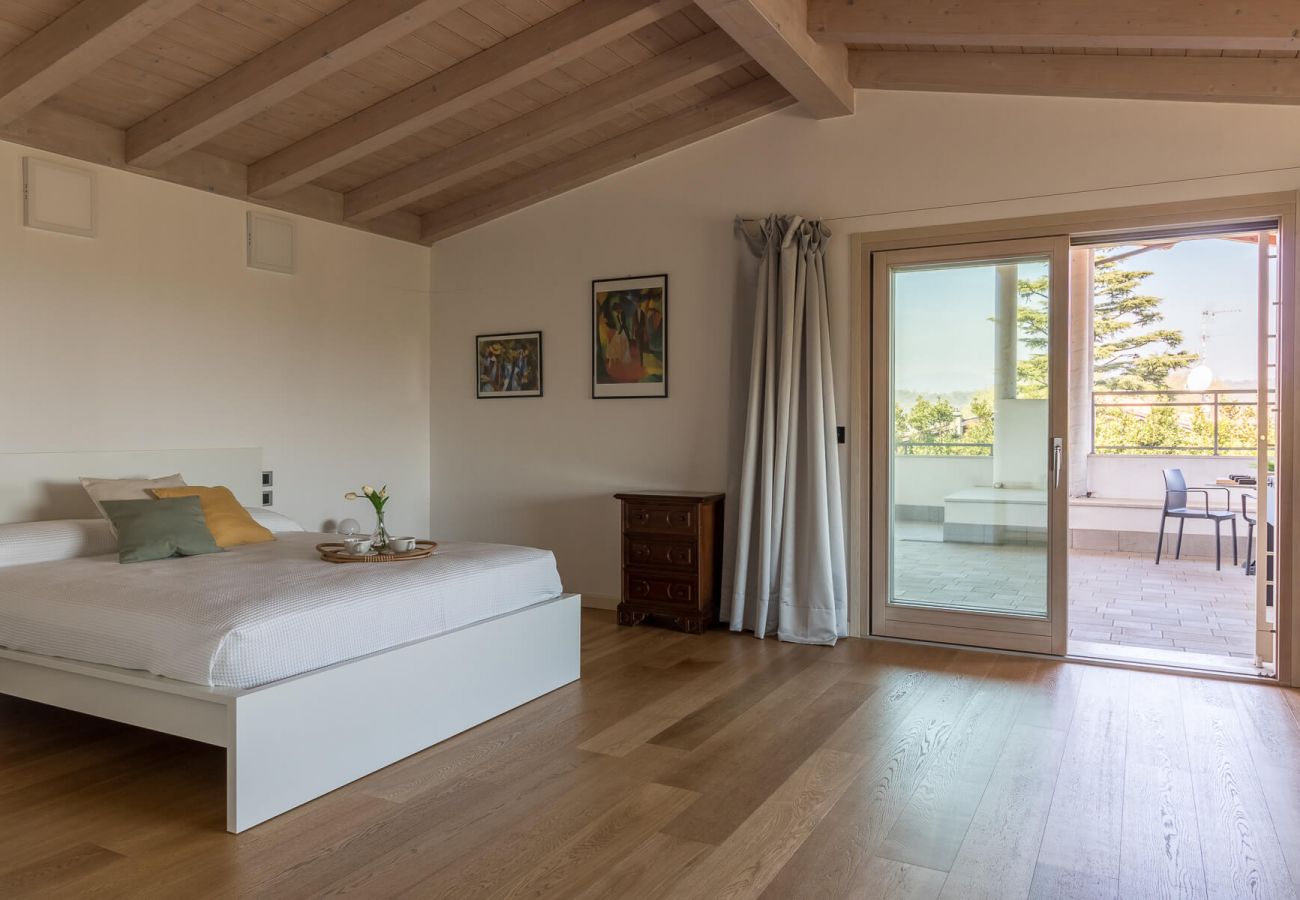 Villa a Padenghe sul Garda - Villa Gioia con piscina privata