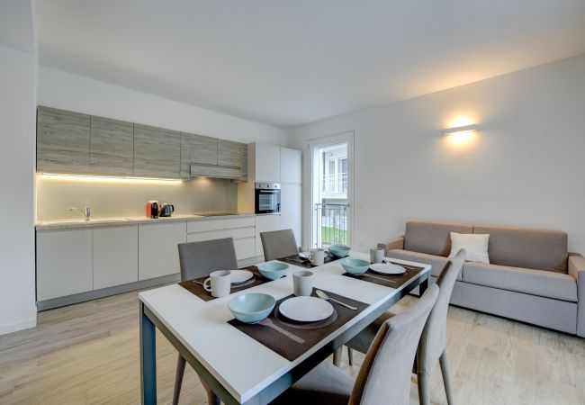 Appartamento a Toscolano-Maderno - Maison Bellini: a due passi dal lago con piscina Appartamento a Toscolano-Maderno - Maison Bellini: a due passi dal lago con piscina