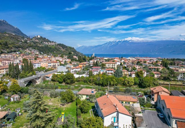 Appartamento a Toscolano-Maderno - Maison Bellini: a due passi dal lago con piscina